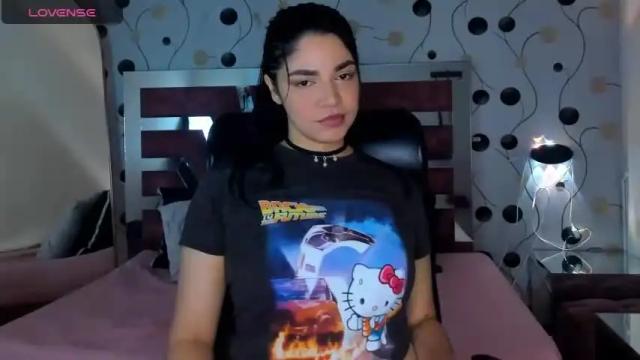 Image 3 of evagoldenlife Stream on Chaturbate on 13 months ago