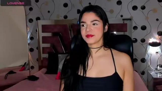 Image 2 of evagoldenlife Stream on Chaturbate on 21 months ago