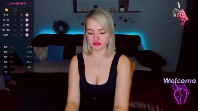 Image 8 of evaharis Stream on Chaturbate on 16 months ago