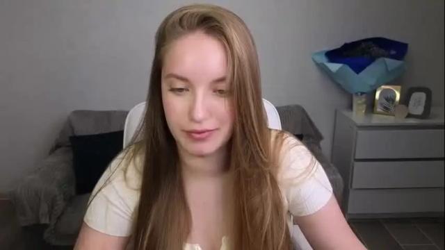 Image 2 of evajuly Stream on Chaturbate on 3 months ago
