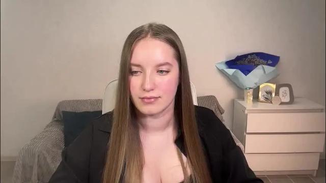 Image 11 of evajuly Stream on Chaturbate on 2 months ago