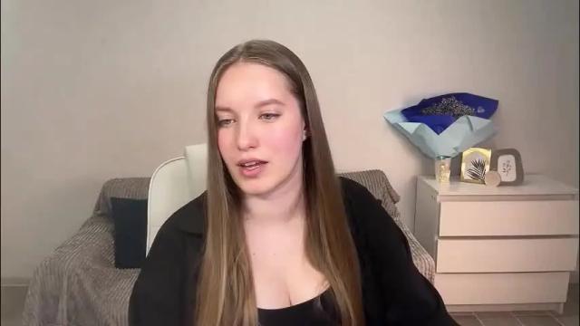 Image 3 of evajuly Stream on Chaturbate on 2 months ago