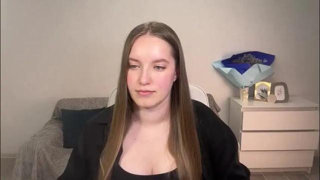 Image 4 of evajuly Stream on Chaturbate on 2 months ago