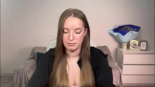 Image 4 of evajuly Stream on Chaturbate on 1 month ago