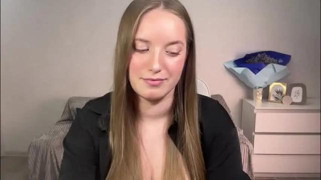 Image 7 of evajuly Stream on Chaturbate on 1 month ago