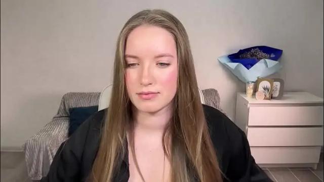 Image 8 of evajuly Stream on Chaturbate on 1 month ago