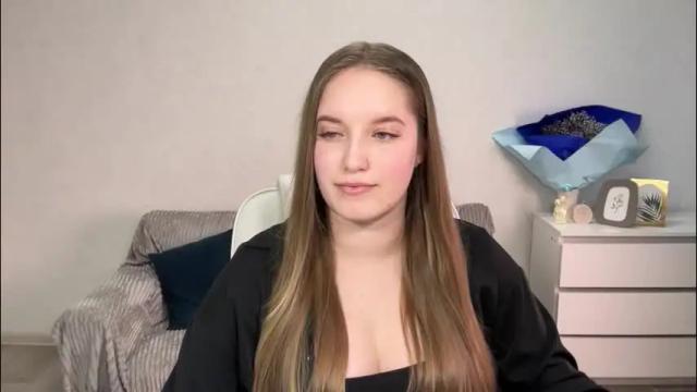 Image 2 of evajuly Stream on Chaturbate on 1 month ago