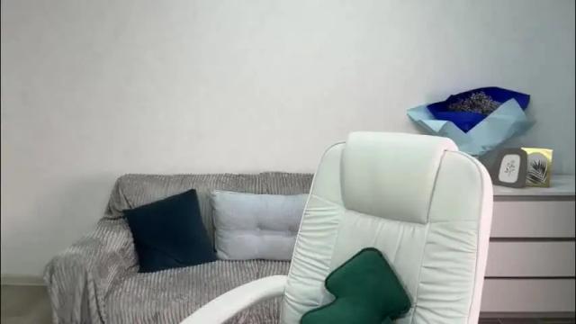 Image 4 of evajuly Stream on Chaturbate on 1 month ago