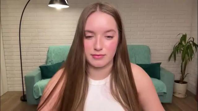 Image 3 of evajuly Stream on Chaturbate on 14 hours ago