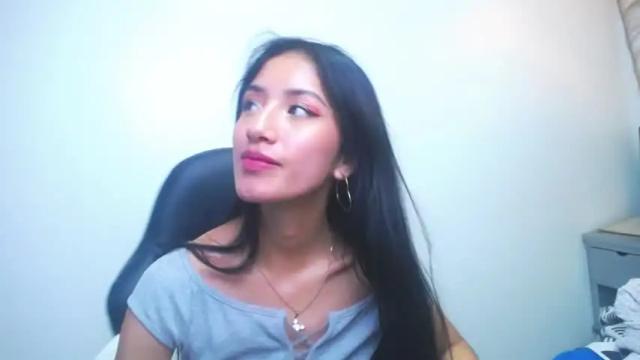Image 6 of evangeelin_hills Stream on Chaturbate on 17 months ago