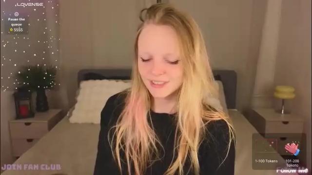 Image 2 of evangel1ne Stream on Chaturbate on 2 months ago