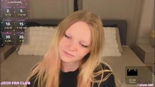 Image 4 of evangel1ne Stream on Chaturbate on 2 months ago