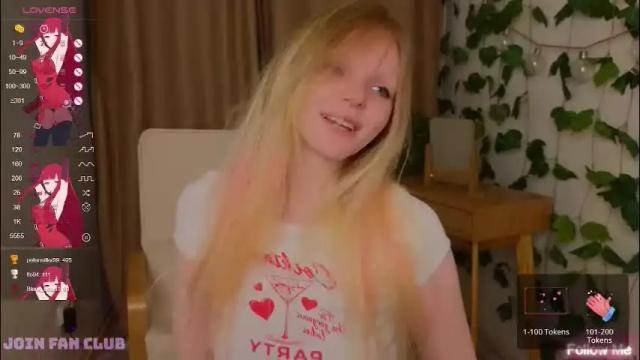 Image 8 of evangel1ne Stream on Chaturbate on 1 month ago