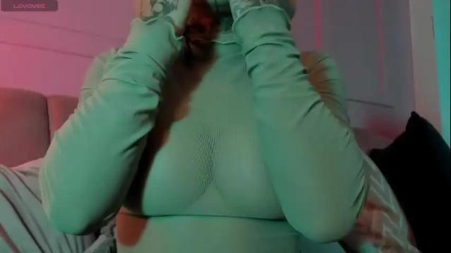 Image 2 of evangeline_bell Stream on Chaturbate on 2 months ago