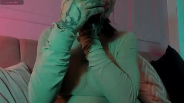Image 3 of evangeline_bell Stream on Chaturbate on 2 months ago