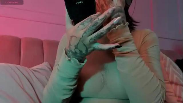 Thumbnail 2, evangeline_bell's Stream at Chaturbate, 1 month ago