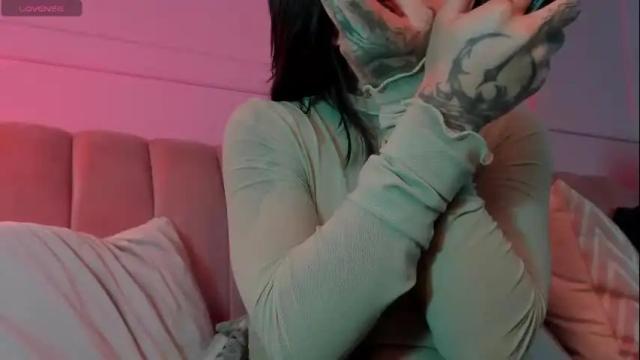 Image 8 of evangeline_bell Stream on Chaturbate on 2 months ago