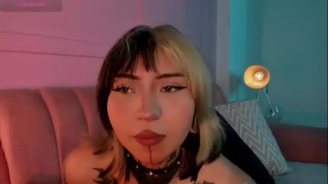 Image 7 of evangeline_bell Stream on Chaturbate on 1 month ago
