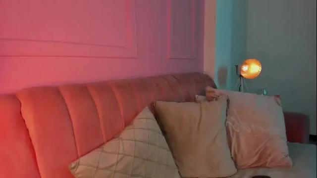 Image 3 of evangeline_bell Stream on Chaturbate on 1 month ago