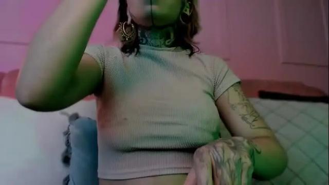 Image 7 of evangeline_bell Stream on Chaturbate on 1 month ago