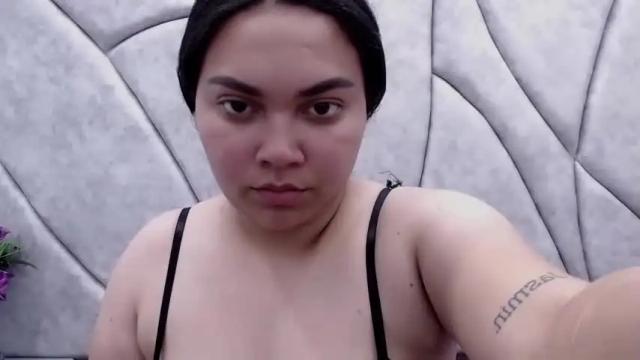 Thumbnail 3, evangeline_meyer's Stream at Chaturbate, 17 months ago