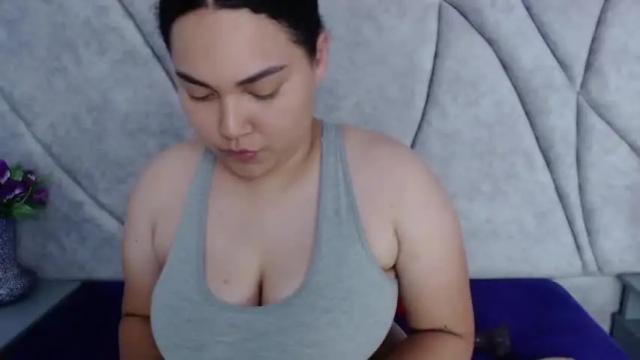 Image 3 of evangeline_meyer Stream on Chaturbate on 17 months ago