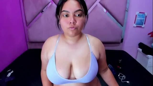 Image 8 of evangeline_meyer Stream on Chaturbate on 10 days ago
