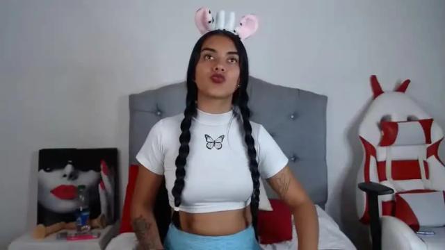 Image 7 of evangelineblossom03 Stream on Chaturbate on 15 months ago