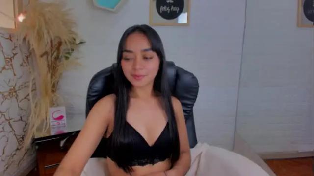 Image 12 of evangelinex69 Stream on Chaturbate on 2 months ago