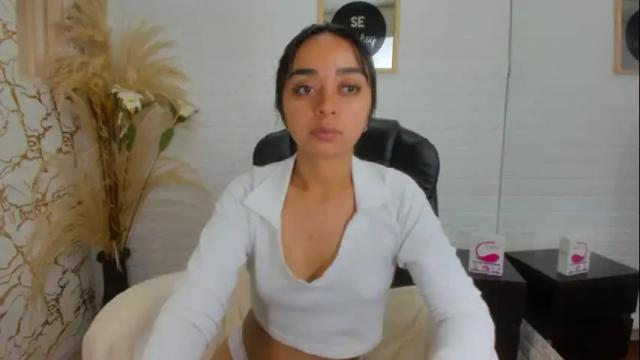 Image 7 of evangelinex69 Stream on Chaturbate on 2 months ago