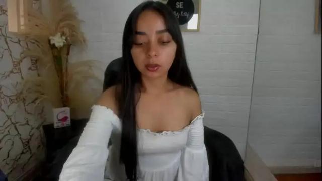 Image 2 of evangelinex69 Stream on Chaturbate on 1 month ago