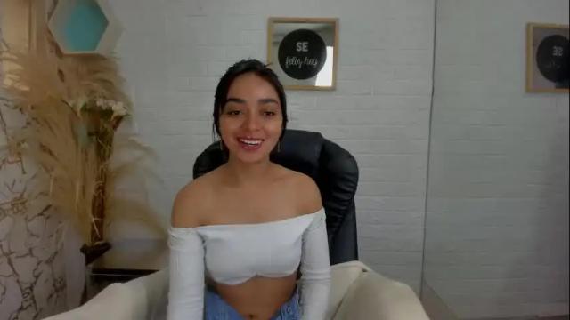 Image 2 of evangelinex69 Stream on Chaturbate on 1 month ago