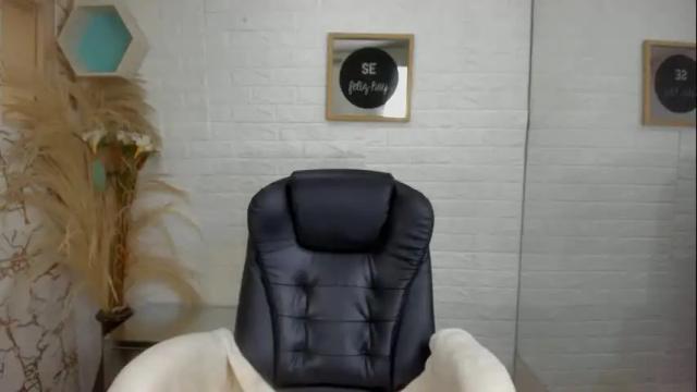 Image 2 of evangelinex69 Stream on Chaturbate on 1 month ago