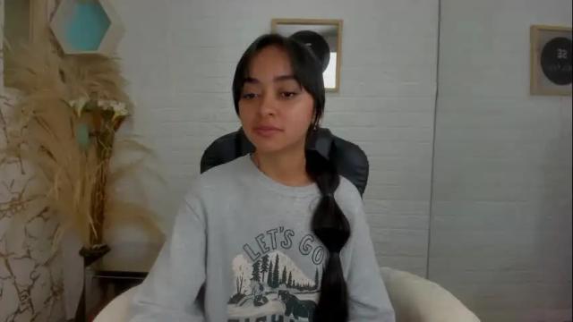 Image 8 of evangelinex69 Stream on Chaturbate on 1 month ago