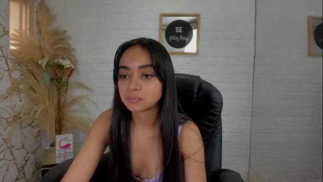 Image 3 of evangelinex69 Stream on Chaturbate on 1 month ago