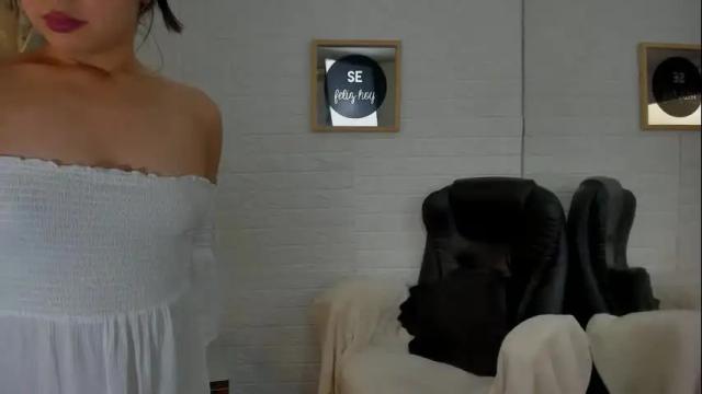 Image 10 of evangelinex69 Stream on Chaturbate on 1 month ago