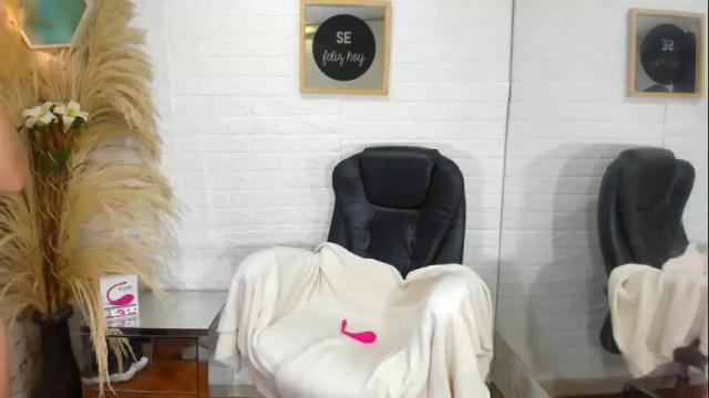 Image 10 of evangelinex69 Stream on Chaturbate on 27 days ago