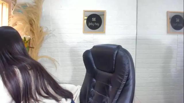 Image 8 of evangelinex69 Stream on Chaturbate on 23 days ago