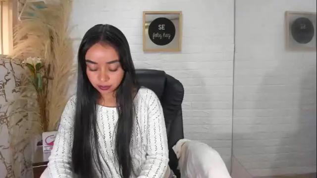 Image 7 of evangelinex69 Stream on Chaturbate on 20 days ago