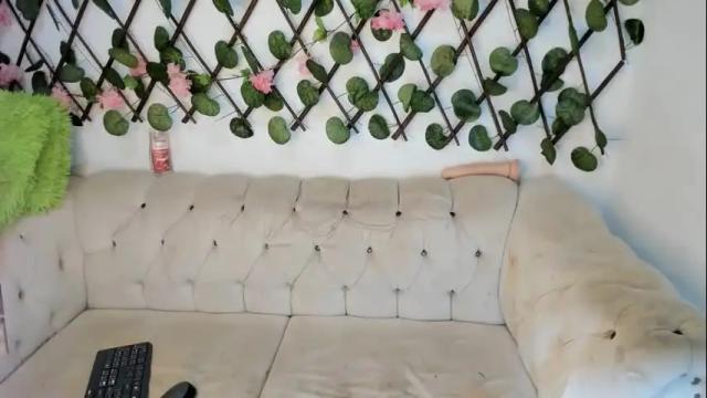 Image 3 of evangely15 Stream on Chaturbate on 21 days ago