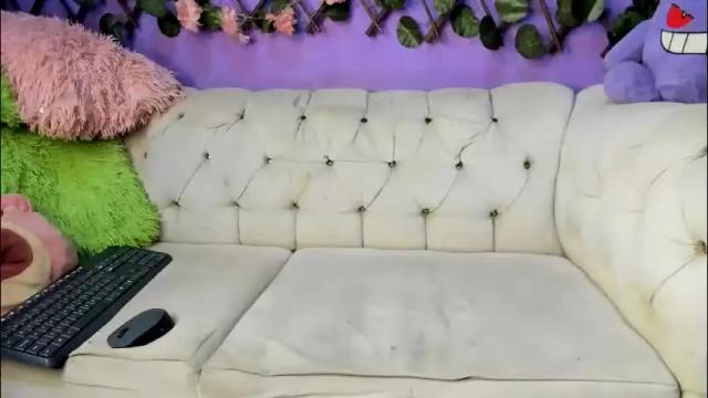 Image 4 of evangely15 Stream on Chaturbate on 2 months ago