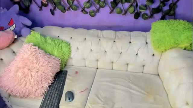 Image 2 of evangely15 Stream on Chaturbate on 2 months ago