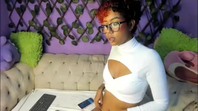 Image 3 of evangely15 Stream on Chaturbate on 1 month ago