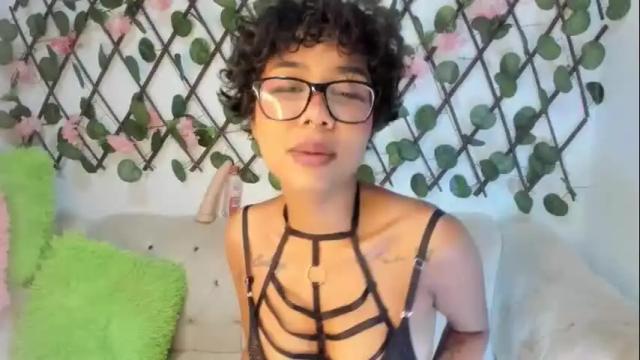Image 2 of evangely15_ Stream on Chaturbate on 1 month ago
