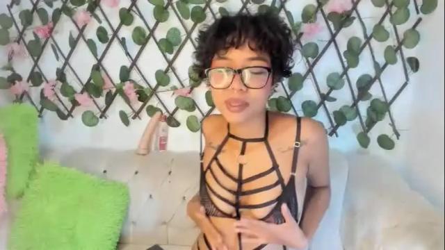 Image 3 of evangely15_ Stream on Chaturbate on 1 month ago