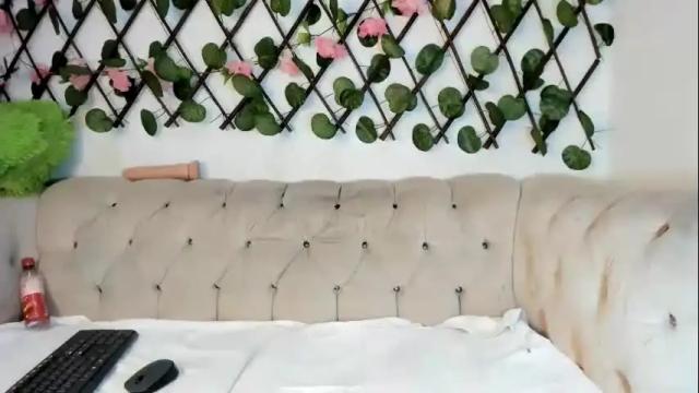Image 2 of evangely15_ Stream on Chaturbate on 1 month ago