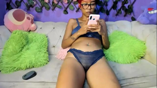 Image 2 of evangely15_ Stream on Chaturbate on 3 months ago