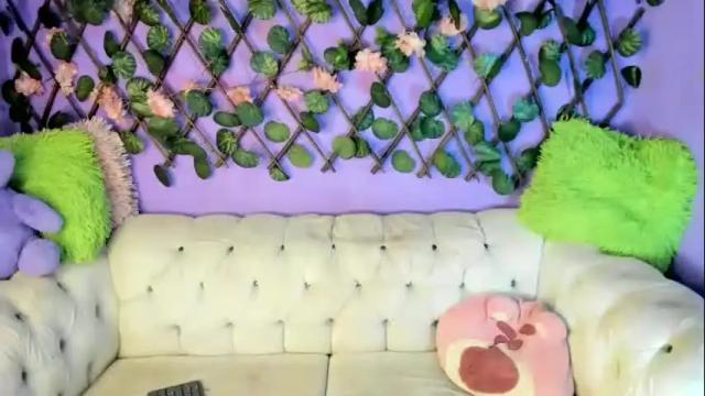 Image 10 of evangely15_ Stream on Chaturbate on 2 months ago