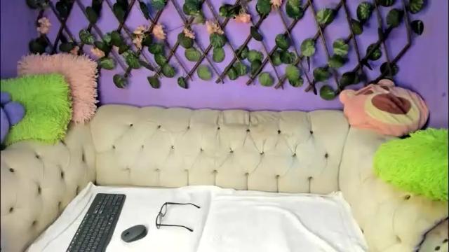 Image 3 of evangely15_ Stream on Chaturbate on 1 month ago