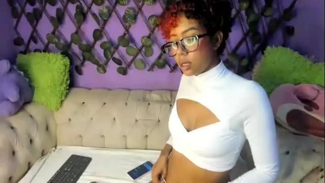 Image 3 of evangely15_ Stream on Chaturbate on 1 month ago